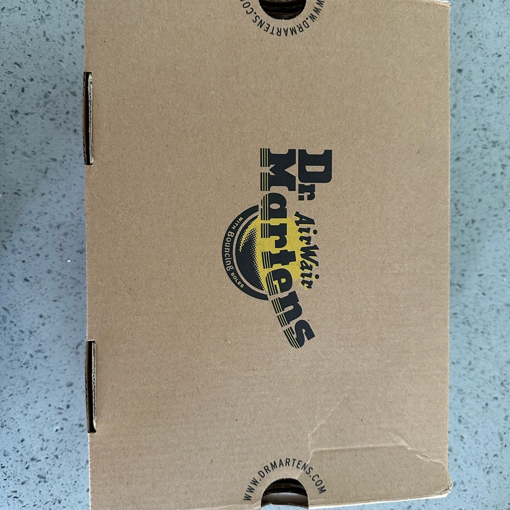 Doc Martens for Pride- Oxfords (box not included) - Picture 2 of 5